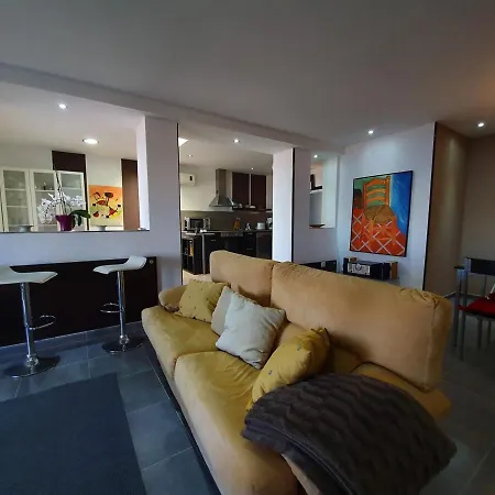 Trendy With Sea View And Private Pool توري دي بيناغالبون